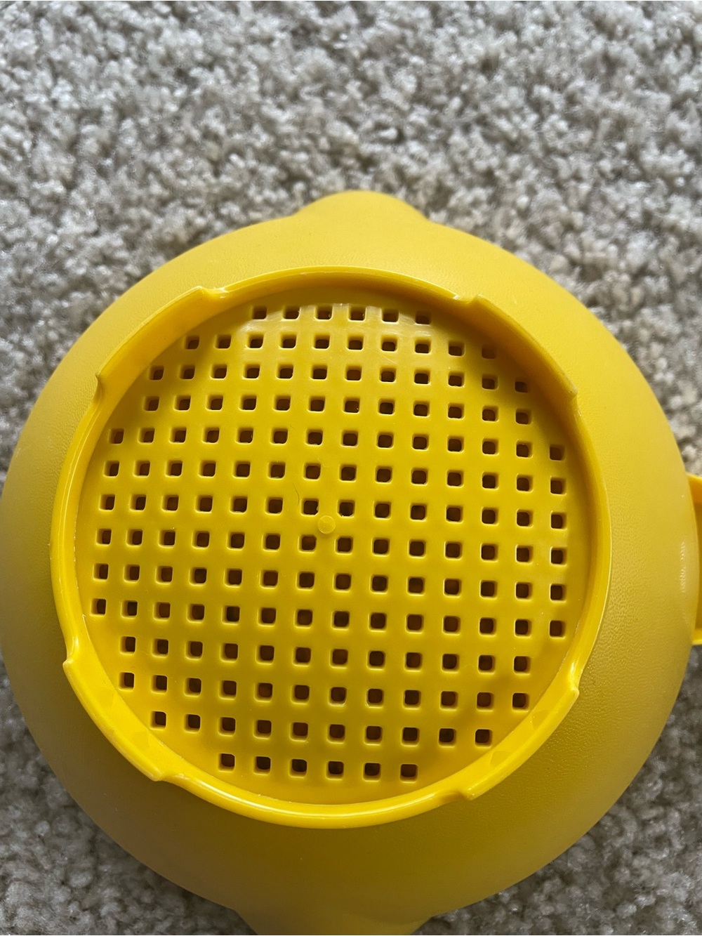 Tupperware Yellow Strainer - Picture 4 of 4